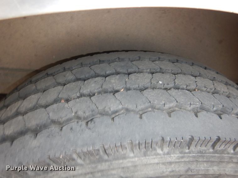 image for item DH3727 2006 Platinum horse trailer