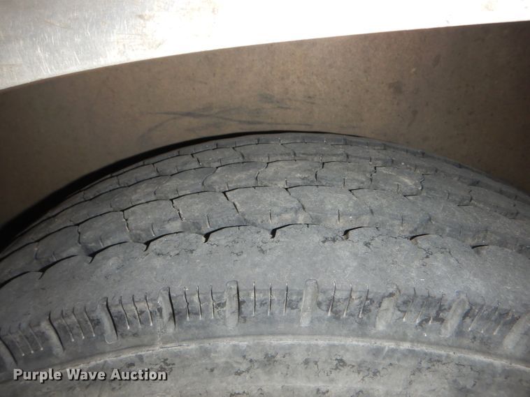 image for item DH3727 2006 Platinum horse trailer