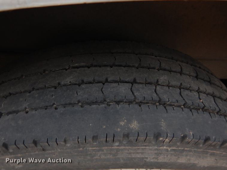 image for item DH3727 2006 Platinum horse trailer