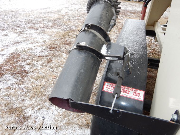image for item DH4333 Friesen 220 seed tender trailer