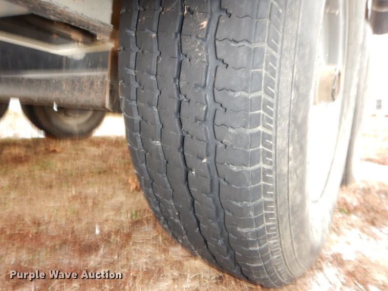 image for item DH4333 Friesen 220 seed tender trailer