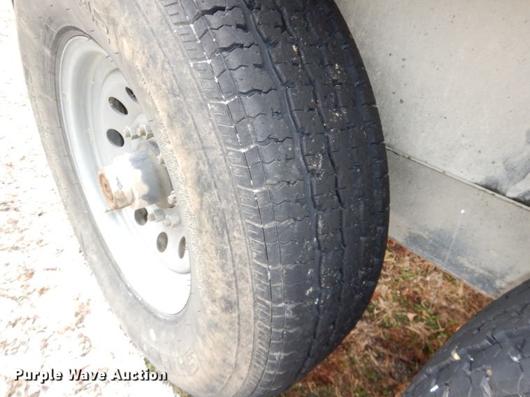 image for item DH4333 Friesen 220 seed tender trailer