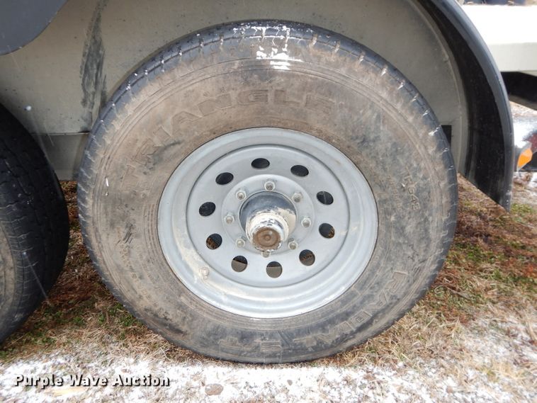 image for item DH4333 Friesen 220 seed tender trailer