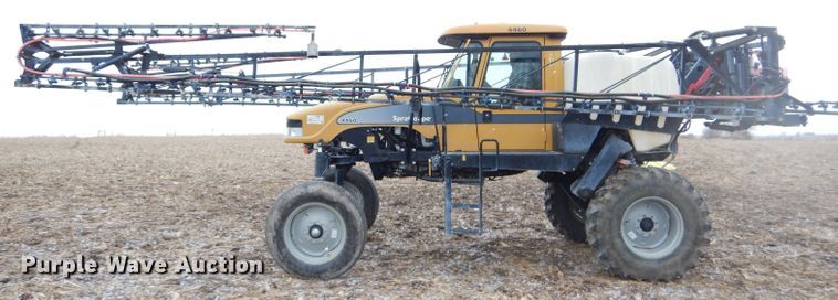 image for item DH4334 2011 SpraCoupe 4460 sprayer