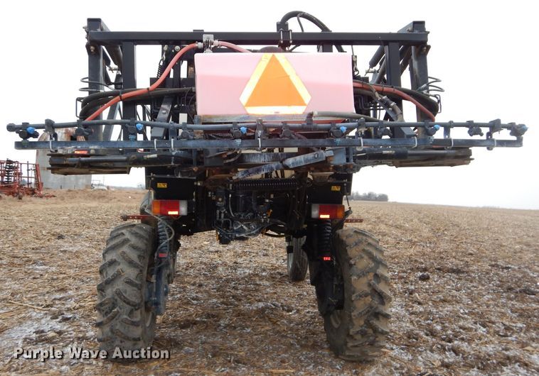 image for item DH4334 2011 SpraCoupe 4460 sprayer
