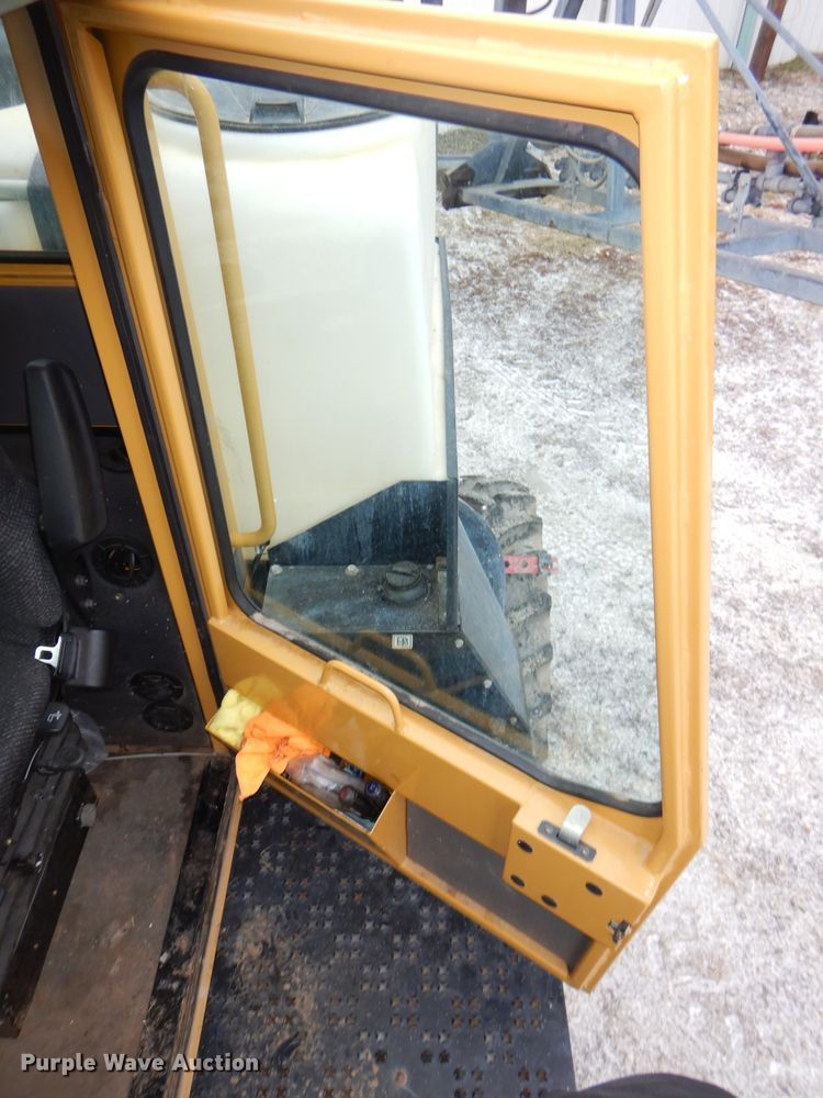 image for item DH4334 2011 SpraCoupe 4460 sprayer