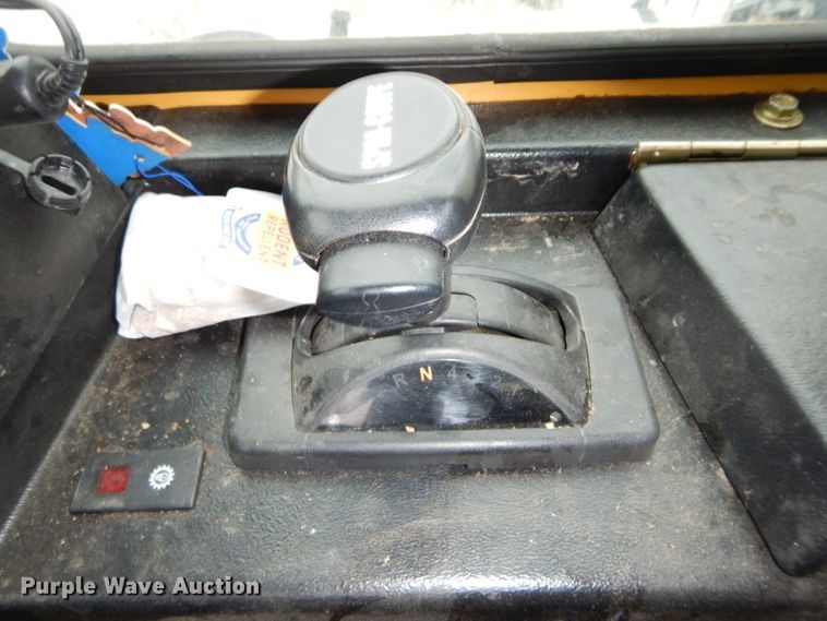 image for item DH4334 2011 SpraCoupe 4460 sprayer