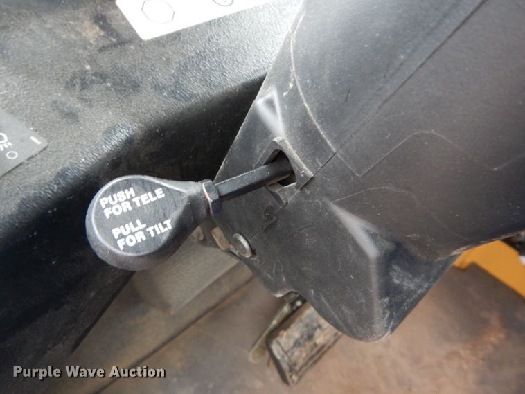 image for item DH4334 2011 SpraCoupe 4460 sprayer