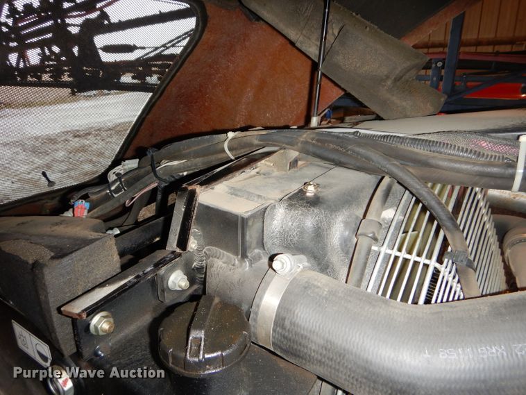 image for item DH4334 2011 SpraCoupe 4460 sprayer