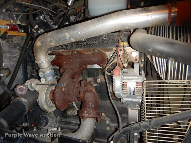 image for item DH4334 2011 SpraCoupe 4460 sprayer