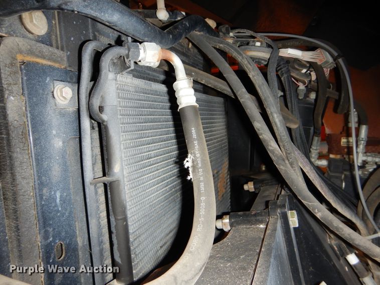 image for item DH4334 2011 SpraCoupe 4460 sprayer