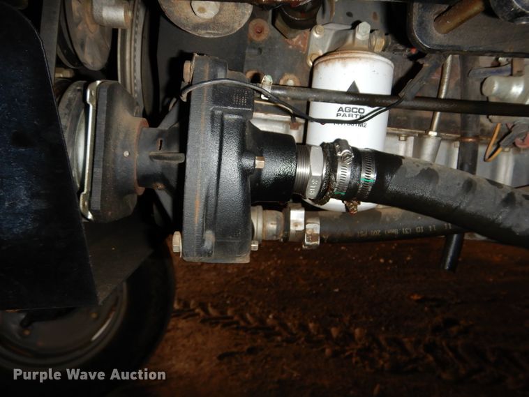 image for item DH4334 2011 SpraCoupe 4460 sprayer