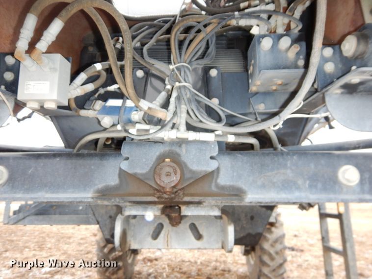 image for item DH4334 2011 SpraCoupe 4460 sprayer