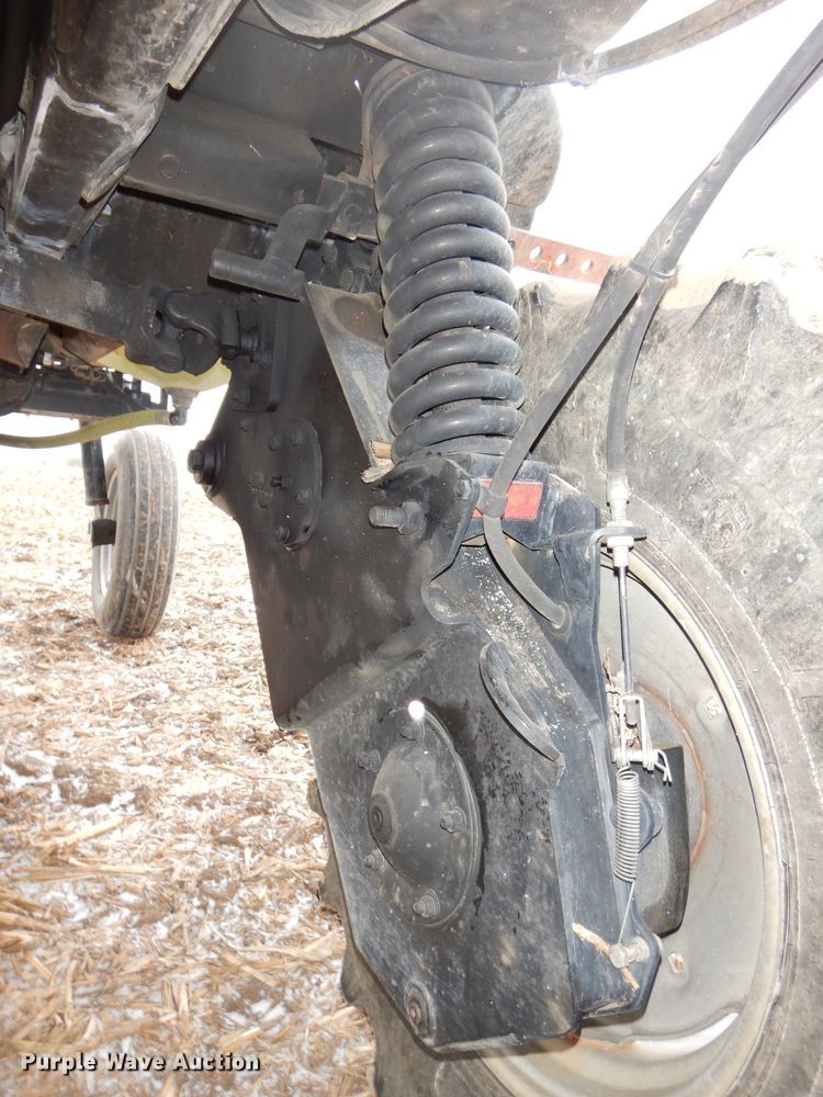 image for item DH4334 2011 SpraCoupe 4460 sprayer