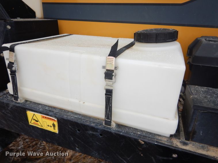 image for item DH4334 2011 SpraCoupe 4460 sprayer