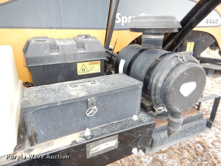 image for item DH4334 2011 SpraCoupe 4460 sprayer