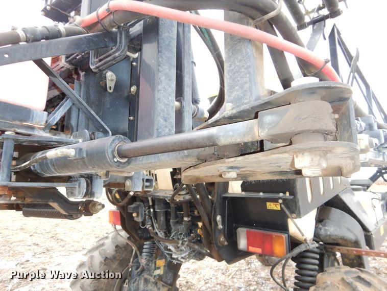 image for item DH4334 2011 SpraCoupe 4460 sprayer