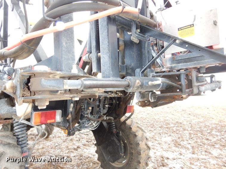 image for item DH4334 2011 SpraCoupe 4460 sprayer