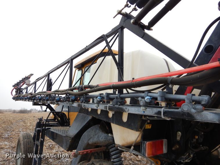 image for item DH4334 2011 SpraCoupe 4460 sprayer
