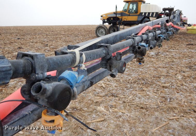 image for item DH4334 2011 SpraCoupe 4460 sprayer