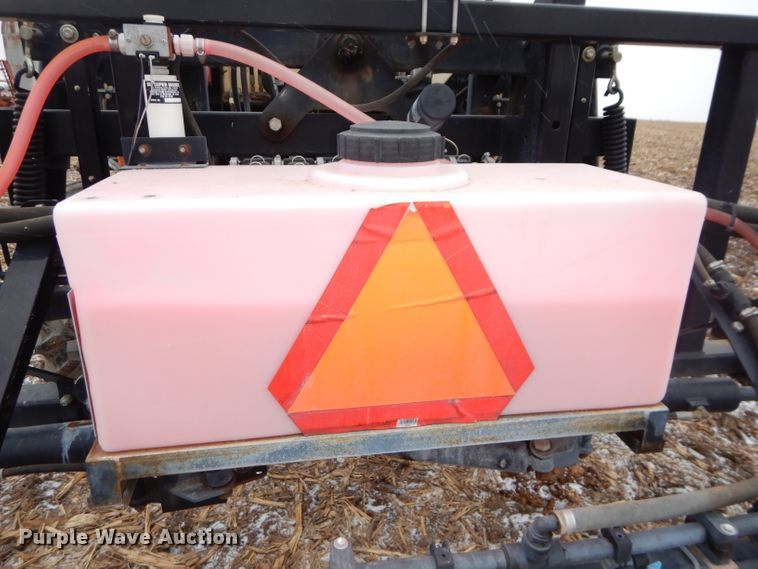 image for item DH4334 2011 SpraCoupe 4460 sprayer