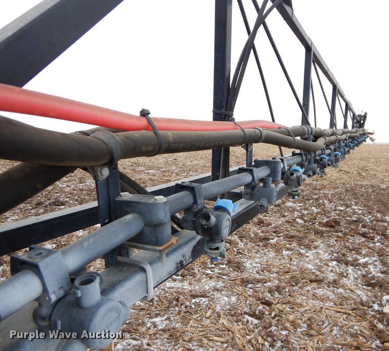 image for item DH4334 2011 SpraCoupe 4460 sprayer