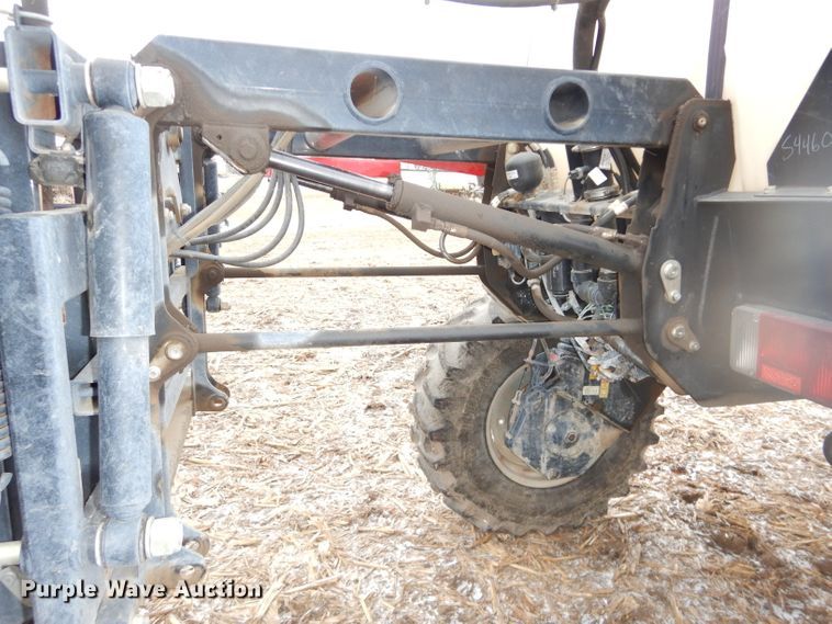 image for item DH4334 2011 SpraCoupe 4460 sprayer