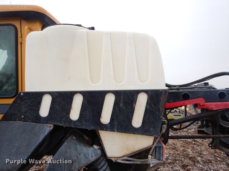 image for item DH4334 2011 SpraCoupe 4460 sprayer