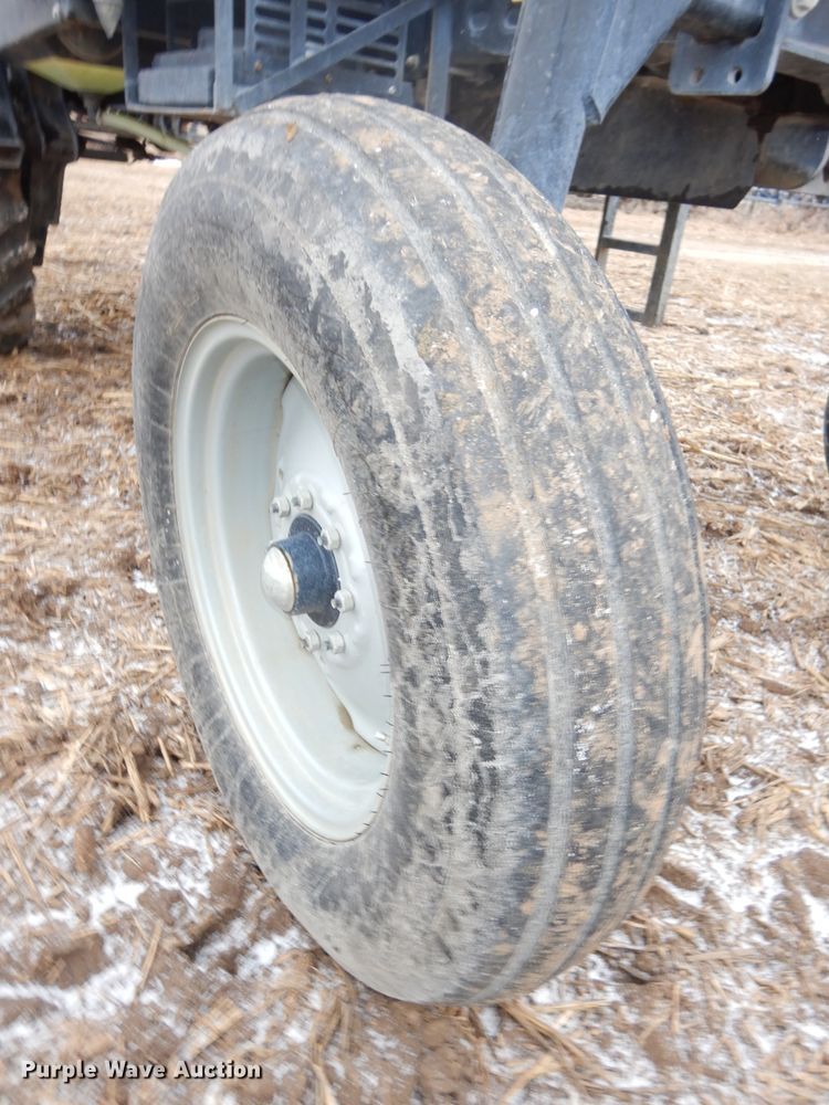 image for item DH4334 2011 SpraCoupe 4460 sprayer