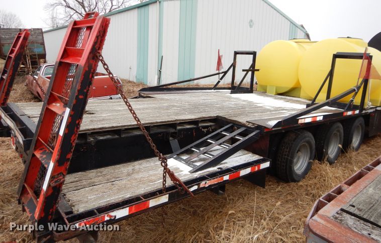 image for item DH4335 1984 Unruh drop deck chemical tender trailer