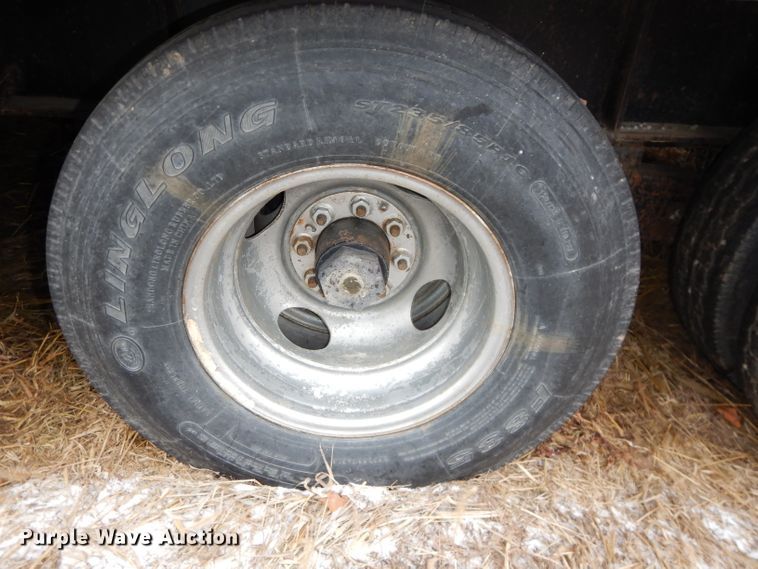 image for item DH4335 1984 Unruh drop deck chemical tender trailer