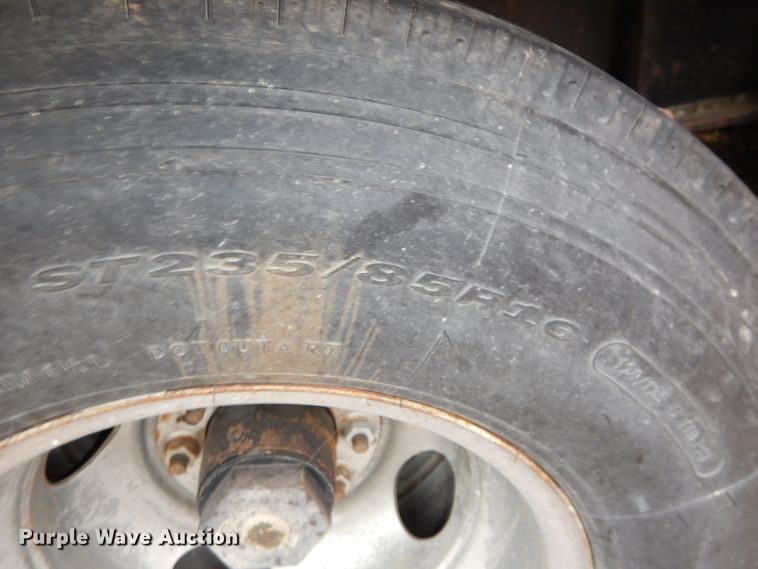 image for item DH4335 1984 Unruh drop deck chemical tender trailer