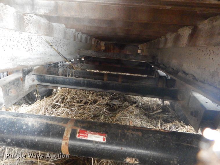 image for item DH4335 1984 Unruh drop deck chemical tender trailer