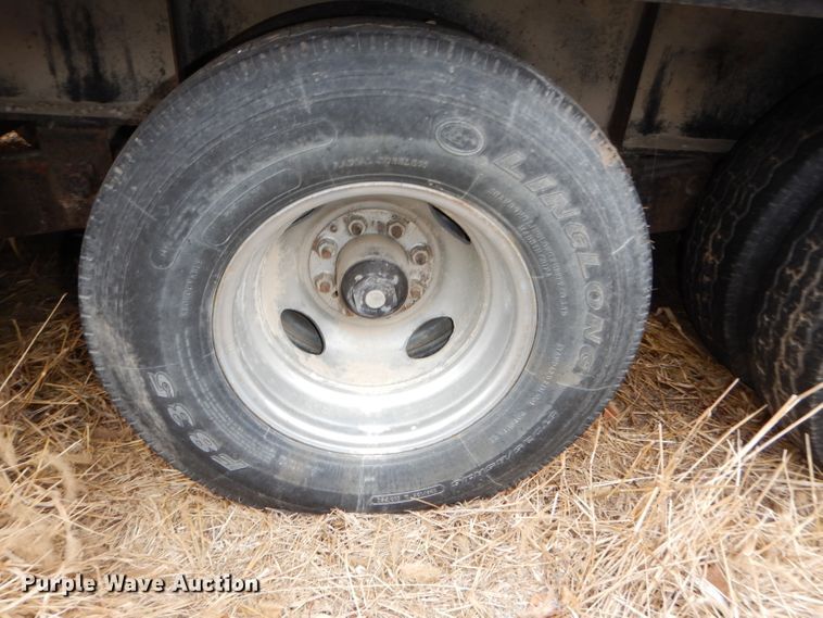 image for item DH4335 1984 Unruh drop deck chemical tender trailer