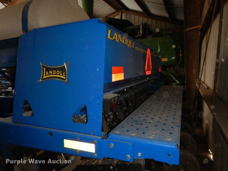 image for item DH4338 2010 Landoll 5530-30X10 no-till grain drill