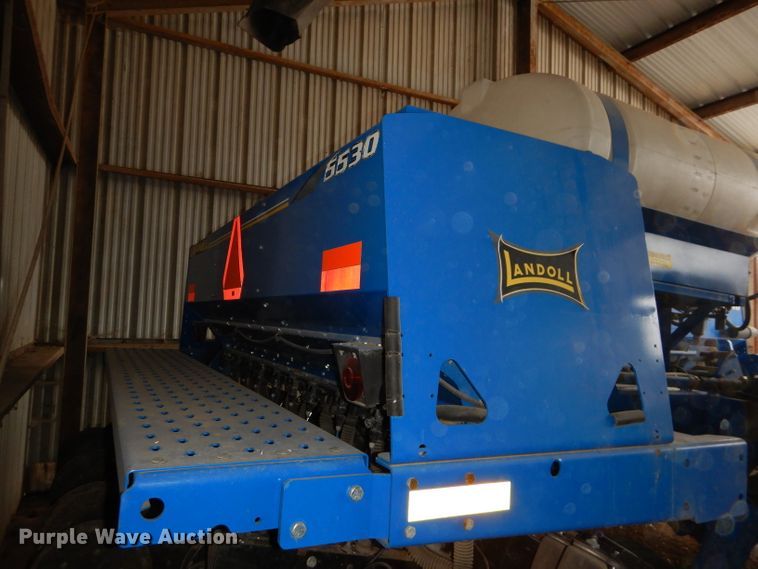 image for item DH4338 2010 Landoll 5530-30X10 no-till grain drill