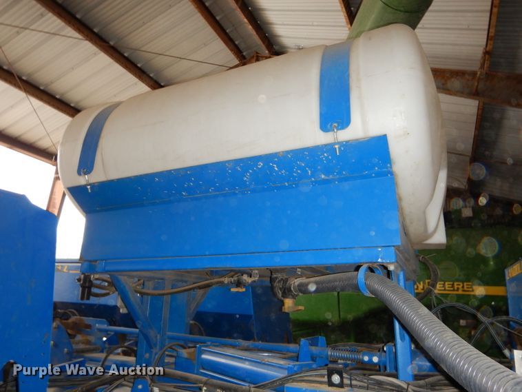 image for item DH4338 2010 Landoll 5530-30X10 no-till grain drill