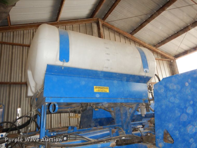 image for item DH4338 2010 Landoll 5530-30X10 no-till grain drill