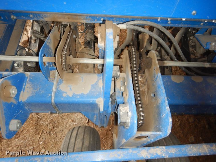image for item DH4338 2010 Landoll 5530-30X10 no-till grain drill