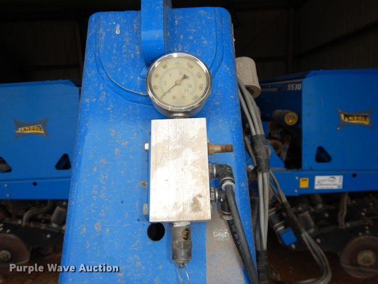 image for item DH4338 2010 Landoll 5530-30X10 no-till grain drill