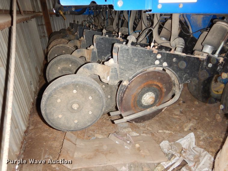 image for item DH4338 2010 Landoll 5530-30X10 no-till grain drill