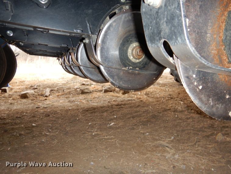 image for item DH4338 2010 Landoll 5530-30X10 no-till grain drill