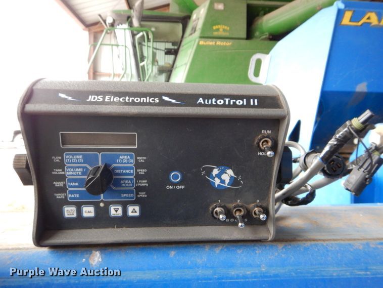 image for item DH4338 2010 Landoll 5530-30X10 no-till grain drill