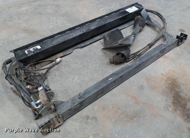 image for item DH4770 MacDon FD75-S adapter