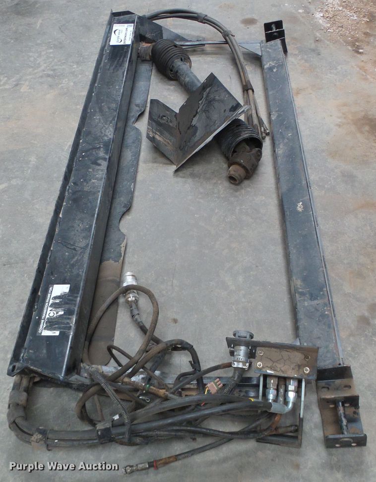 image for item DH4770 MacDon FD75-S adapter