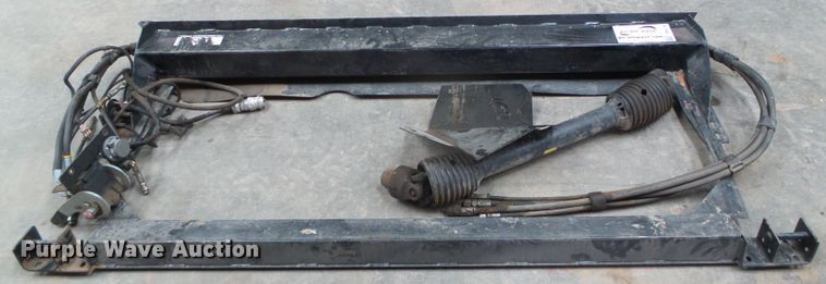 image for item DH4770 MacDon FD75-S adapter