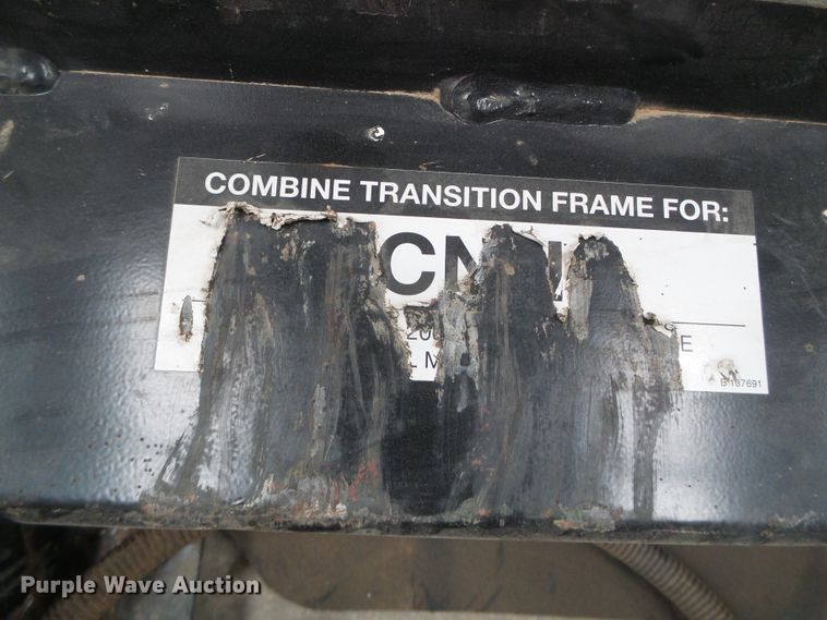 image for item DH4770 MacDon FD75-S adapter