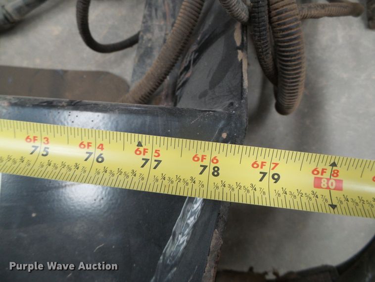 image for item DH4770 MacDon FD75-S adapter