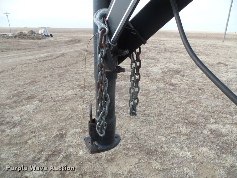 image for item DH4777 2005 Donahue EXG-160 windrower trailer