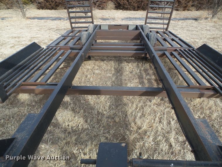 image for item DH4777 2005 Donahue EXG-160 windrower trailer